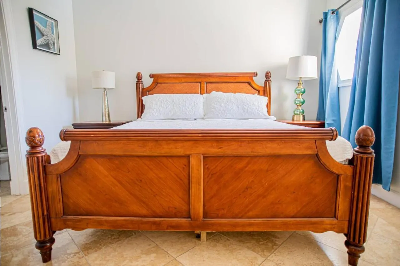 Apart Otel Villa Renaissance Unit 205 Grace Bay Beach