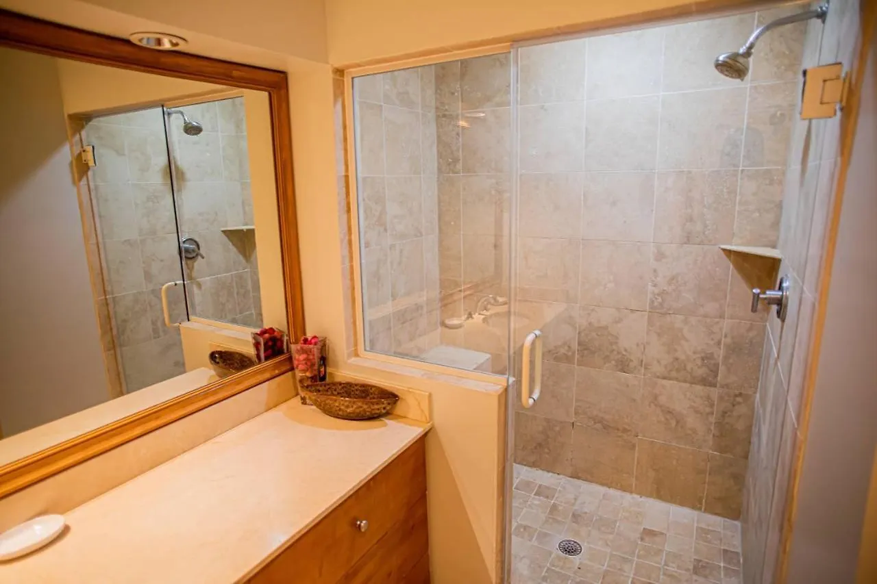 Villa Renaissance Unit 205 Grace Bay Beach 0*,
