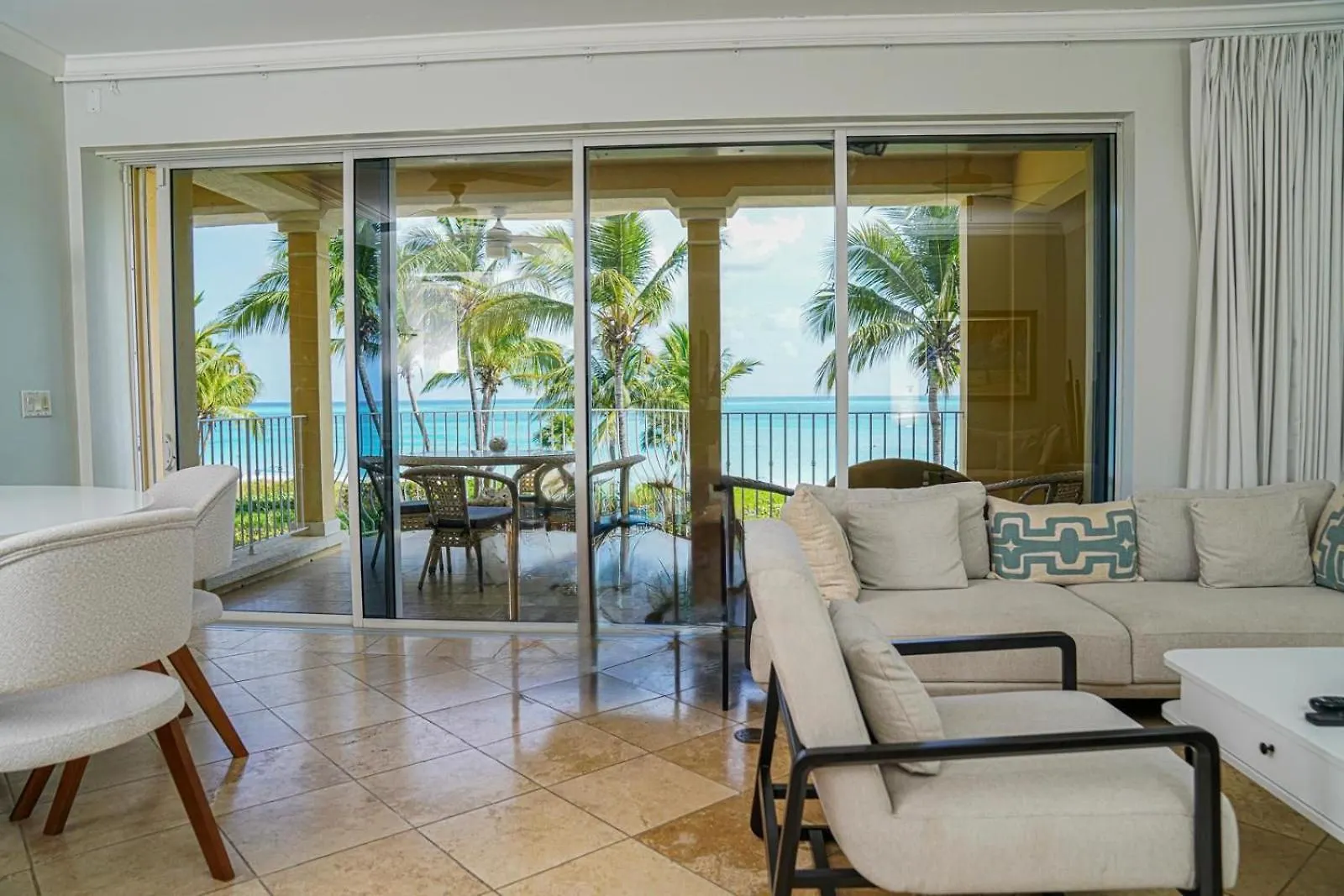 Villa Renaissance Unit 205 Grace Bay Beach Turks ve Caicos Adaları