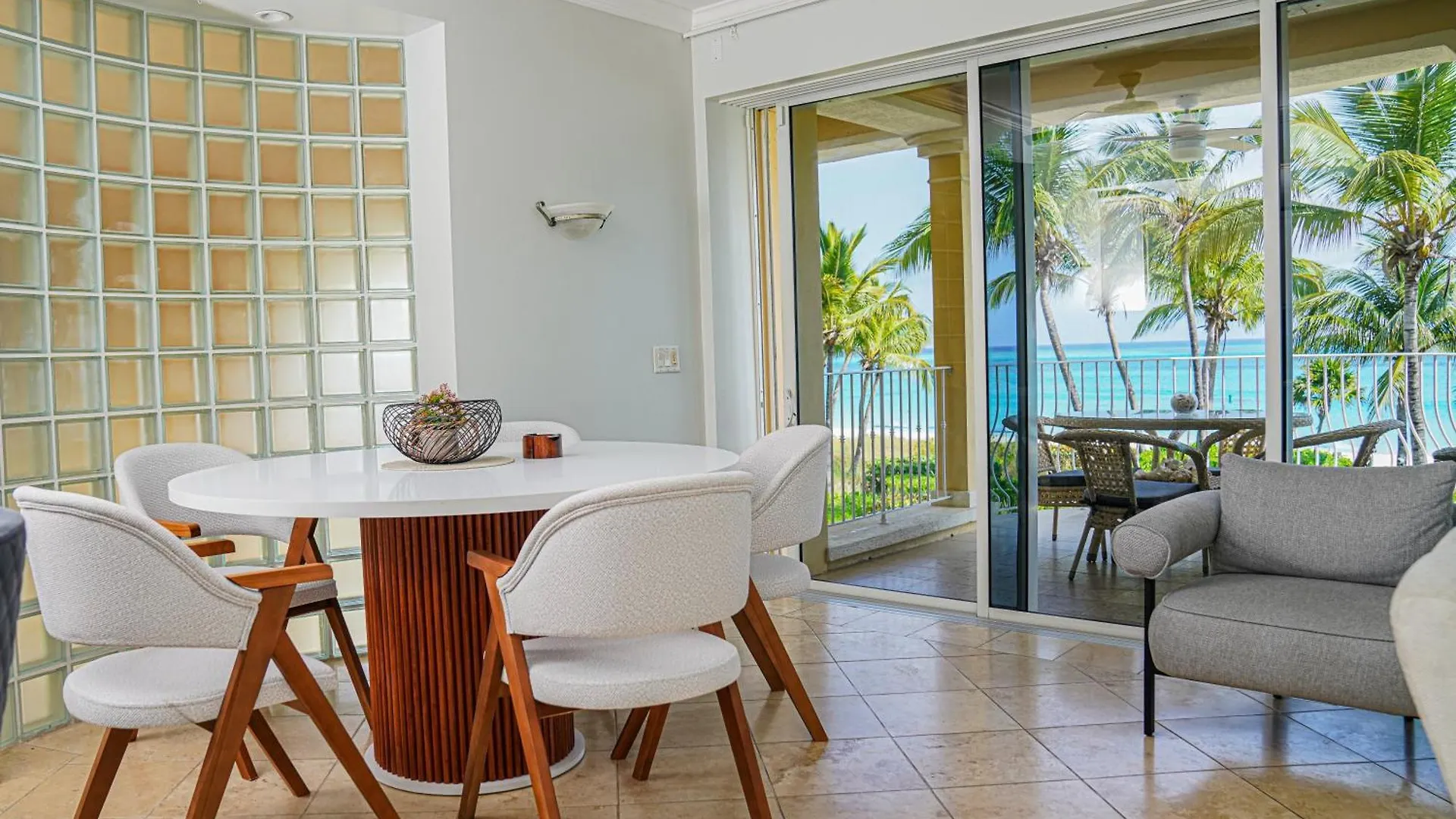 Villa Renaissance Unit 205 Grace Bay Beach Apart Otel