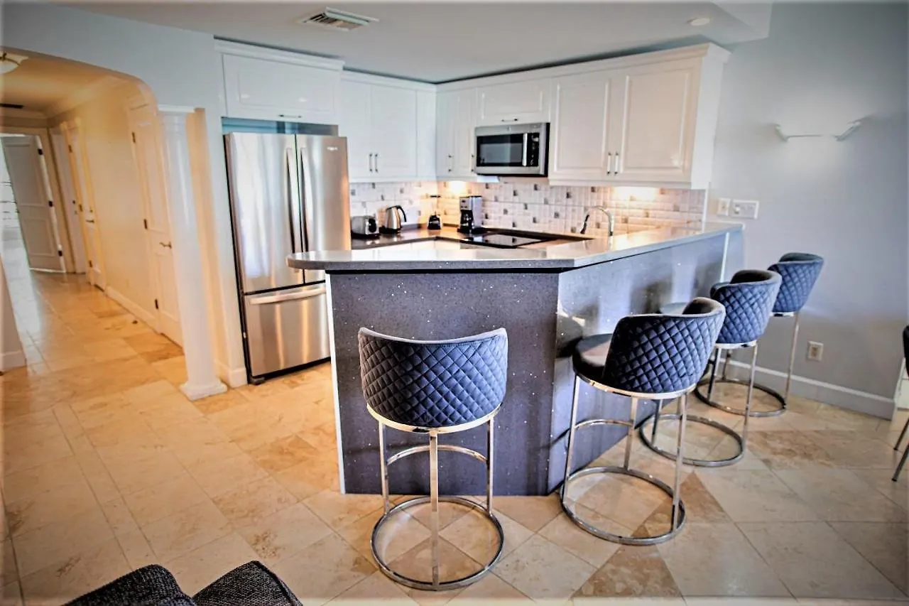 Villa Renaissance Unit 205 Grace Bay Beach