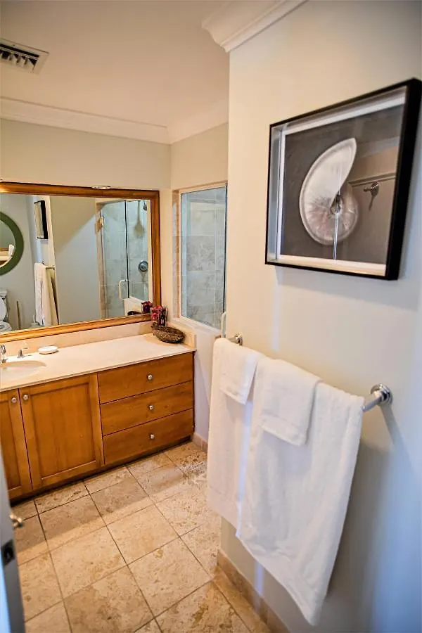 Villa Renaissance Unit 205 Grace Bay Beach